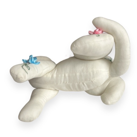 T.L. Toys Stuffed Kitten Embroidered Flowers Satin Ribbon Roses Button Joints - Picture 5 of 6